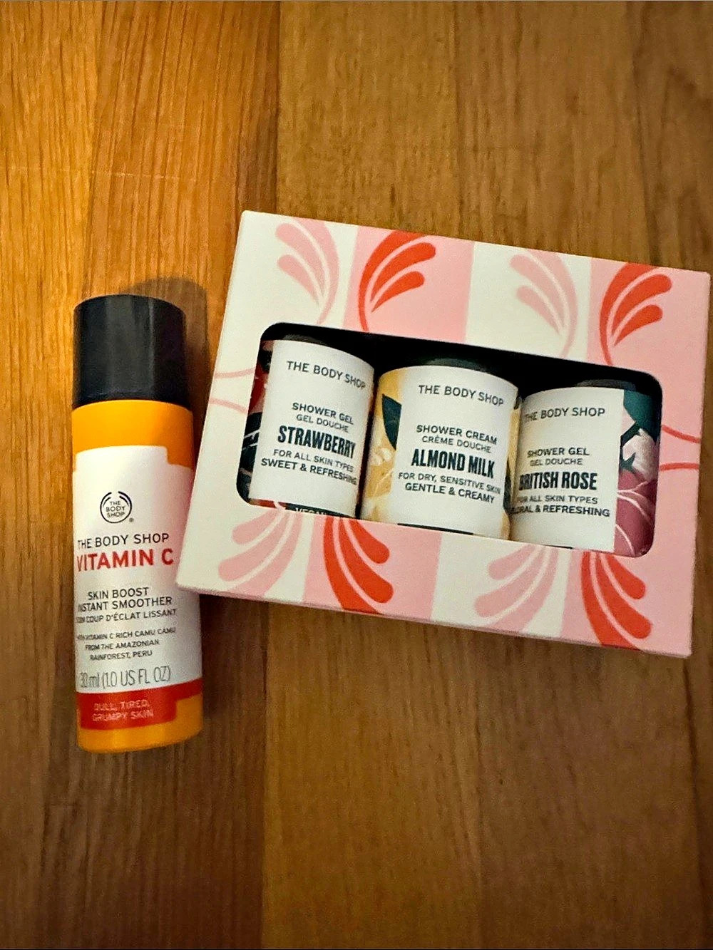 The Body Shop Vitamin C Skin Boost Instant Smoother & Bath Gift Set NEW